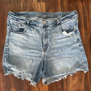 American Eagle Hi Rise Shortie with embroidered daisies